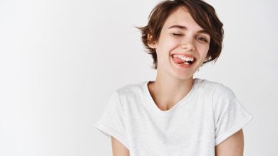 https://ru.freepik.com/free-photo/carefree-girl-with-short-hair-winking-and-showing-tongue-with-silly-happy-face-standing-happy-in-t-shirt-against-white-wall_16225925.htm#fromView=search&page=1&position=6&uuid=9d19fa0a-df00-4ca1-98a5-75dd86530c02